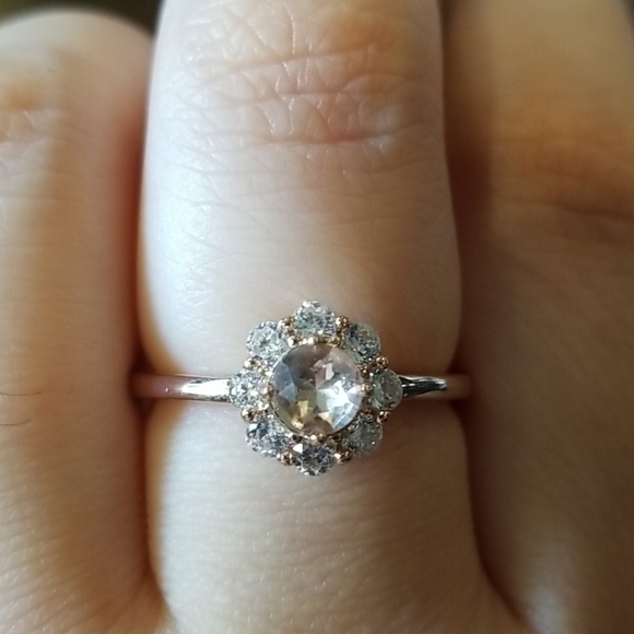 Rose Gold Ring - Picture 3 of 7